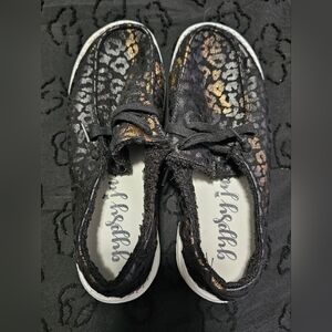 Black cheetah print shoes